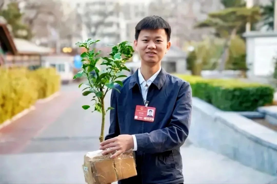 ?哇！五一簡約海報高級感拉滿_5_Aiven的設(shè)計日常哇_來自小紅書網(wǎng)頁版